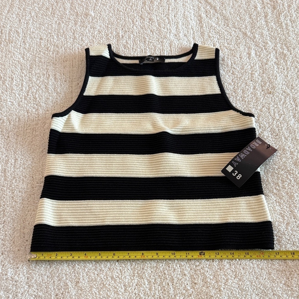 Broadway 38 Black and White Striped Tank Top / size L /NWT - Picture 7 of 8